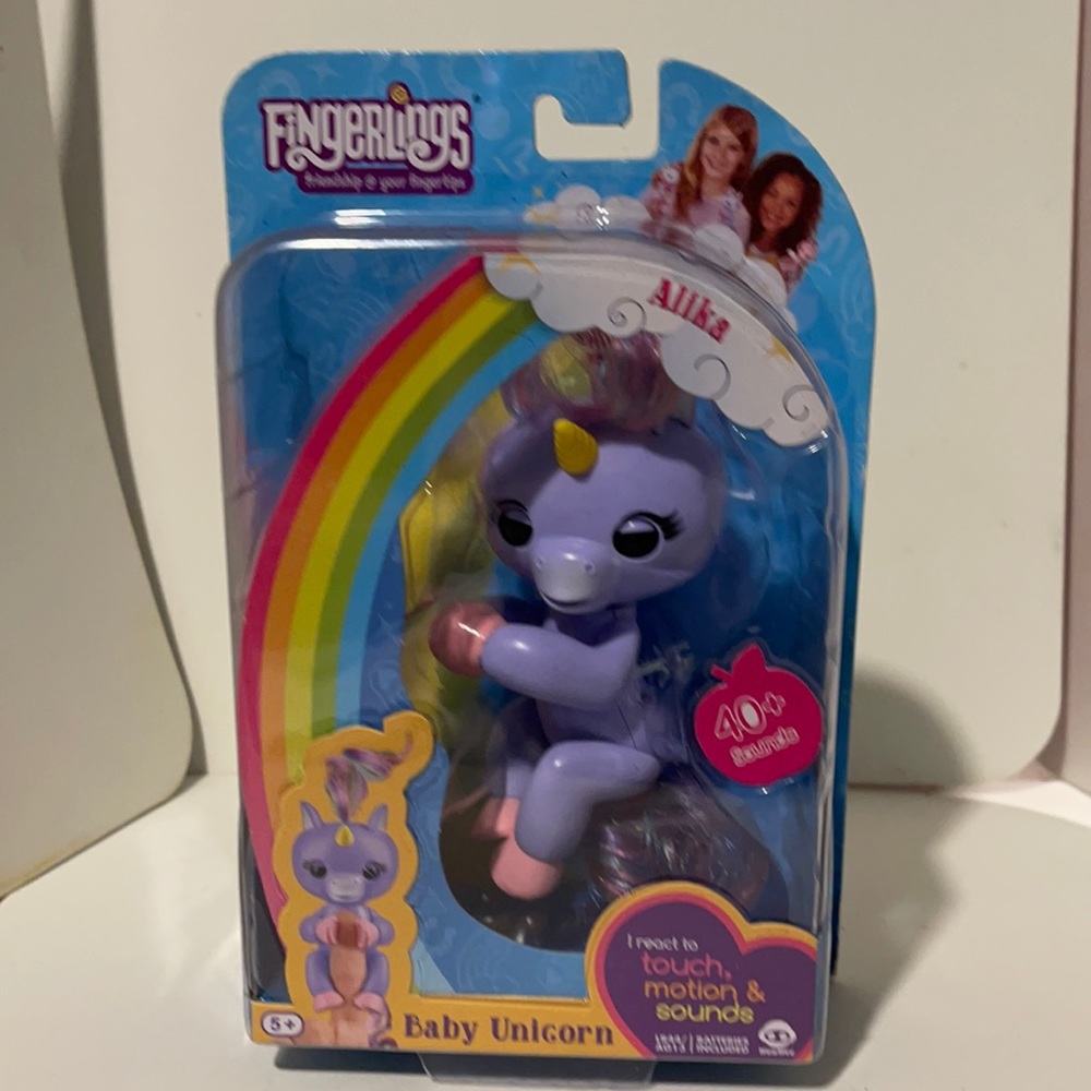 BRAND NEW FINGERLINGS *****